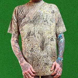 Vintage men’s mossy oak camo t shirt